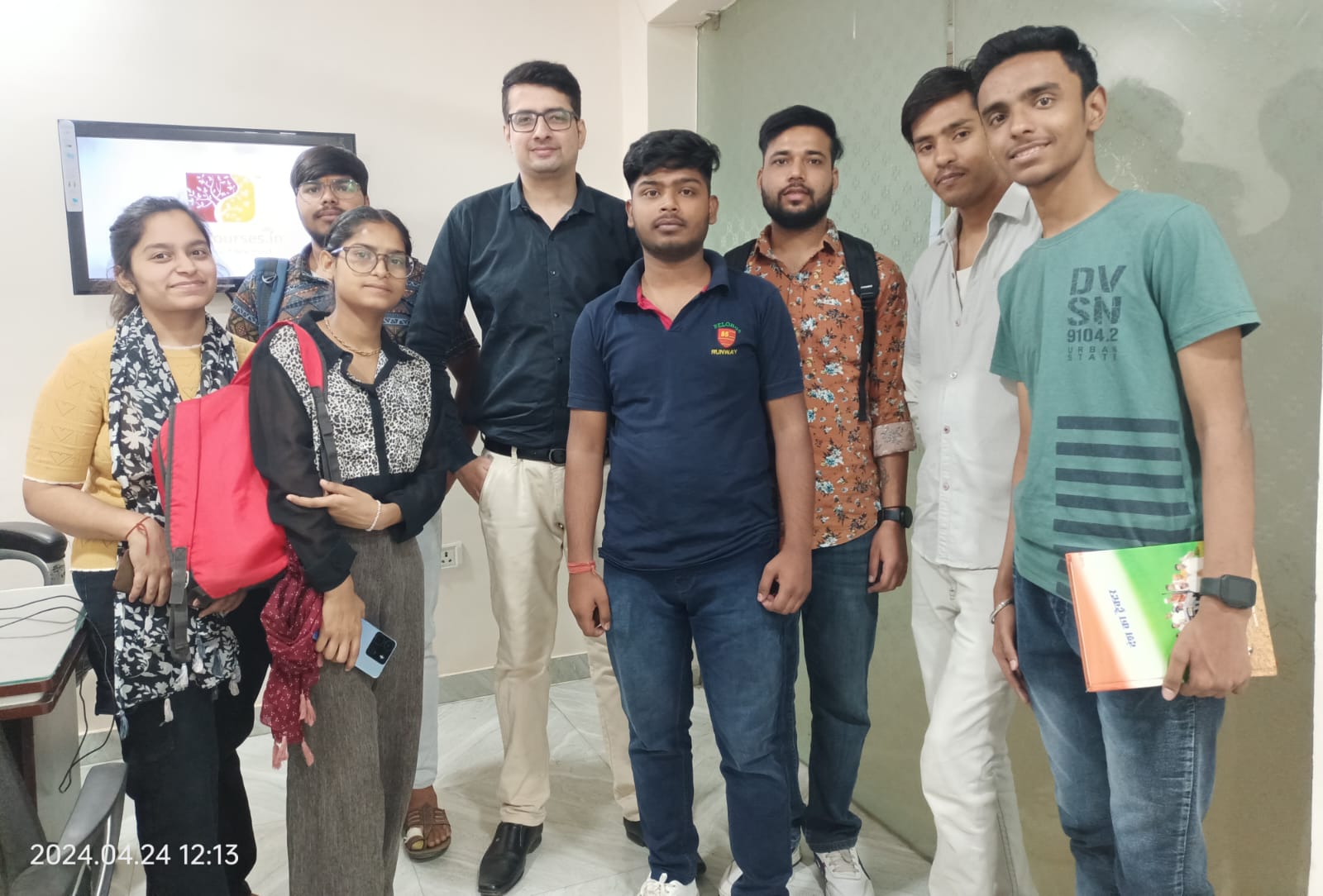 DICC Institute — Mentor with Students